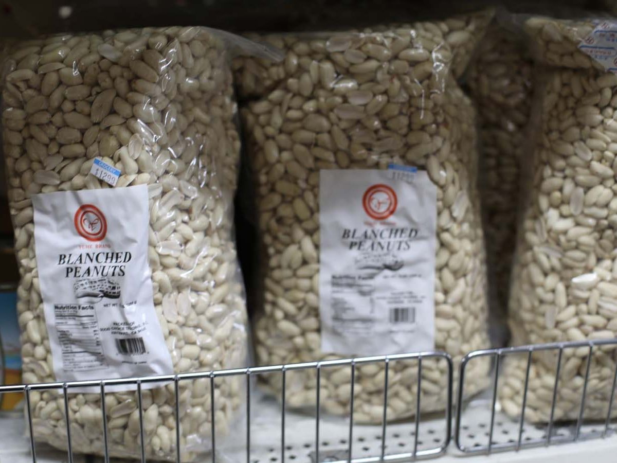 YUME BRAND BLANCHED PEANUTS